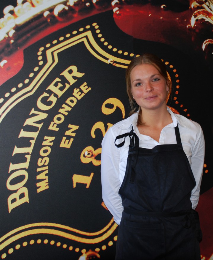 Årets vinnare i Lily Bollinger Award Frida Hansson Arbetar på Eriks Vinbar på Gondolen