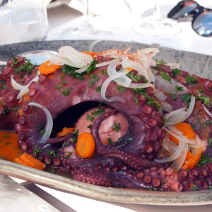 Pilpo med escabechegrund och bläckaioli sign. Johan Jureskog Foto: Karoline Nordefors nordefors.com