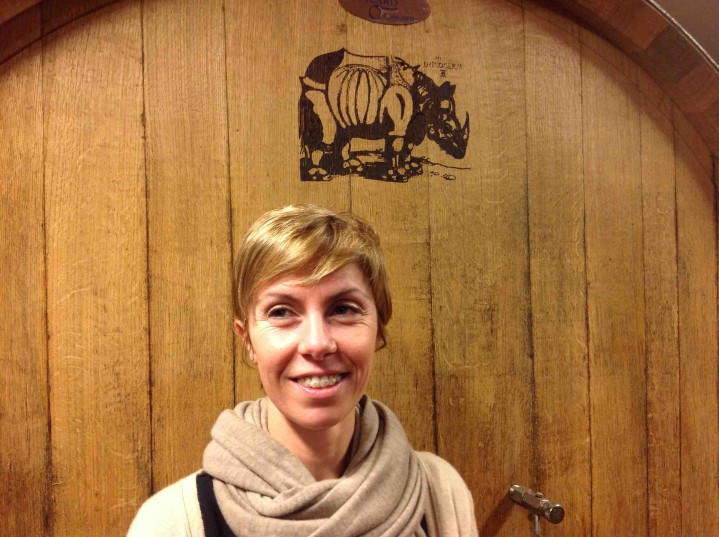 Manuela Rivetti som tillhör ägarfamiljen är ansvarig för provningar på vingården i Piemonte.