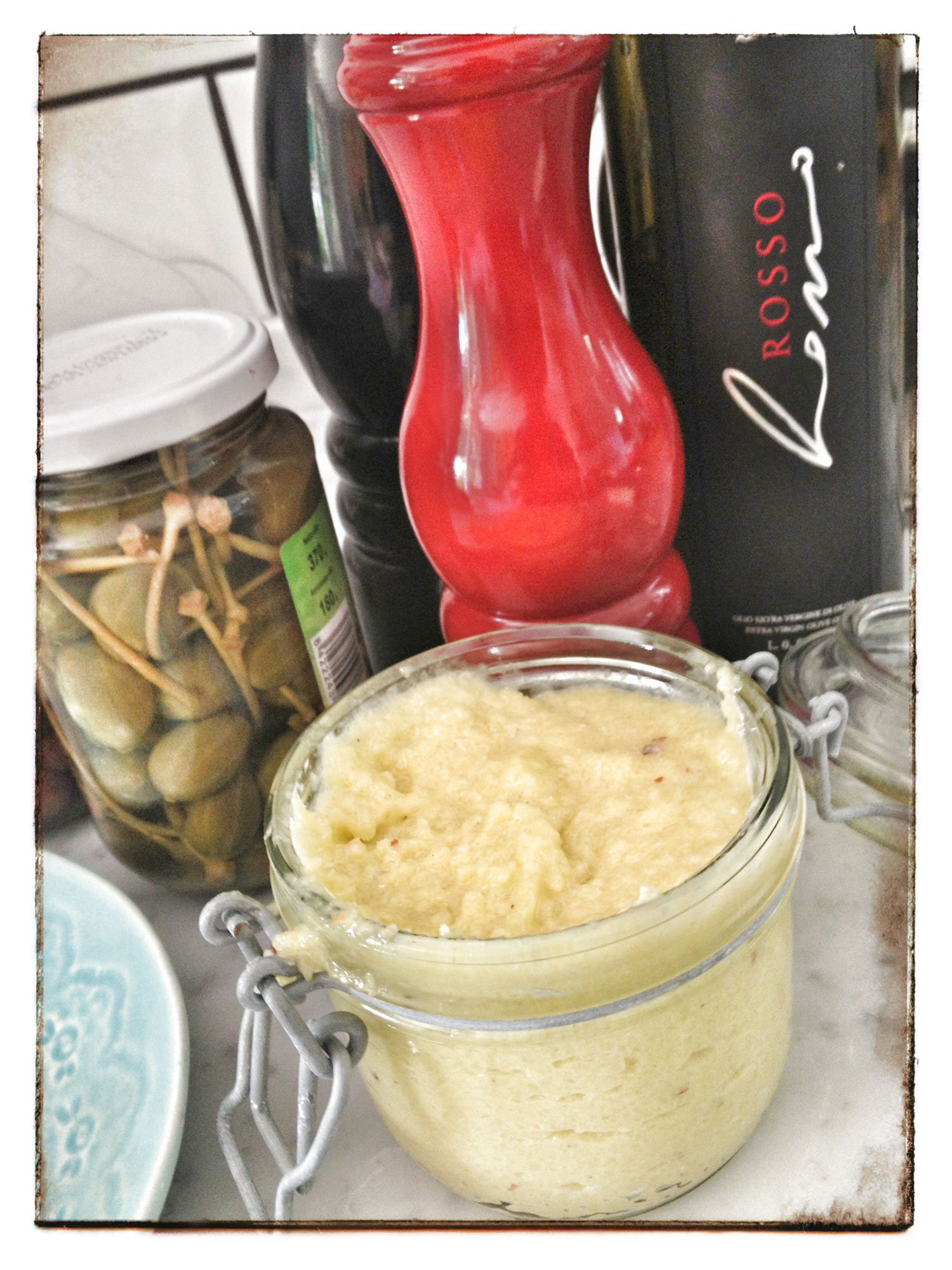Parmesan- och sardelldip - DinVinguide Parmesan- och sardelldip