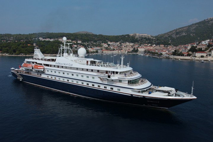 8118215A-3B9ACA00-1-Hvar SeaDream Yacht