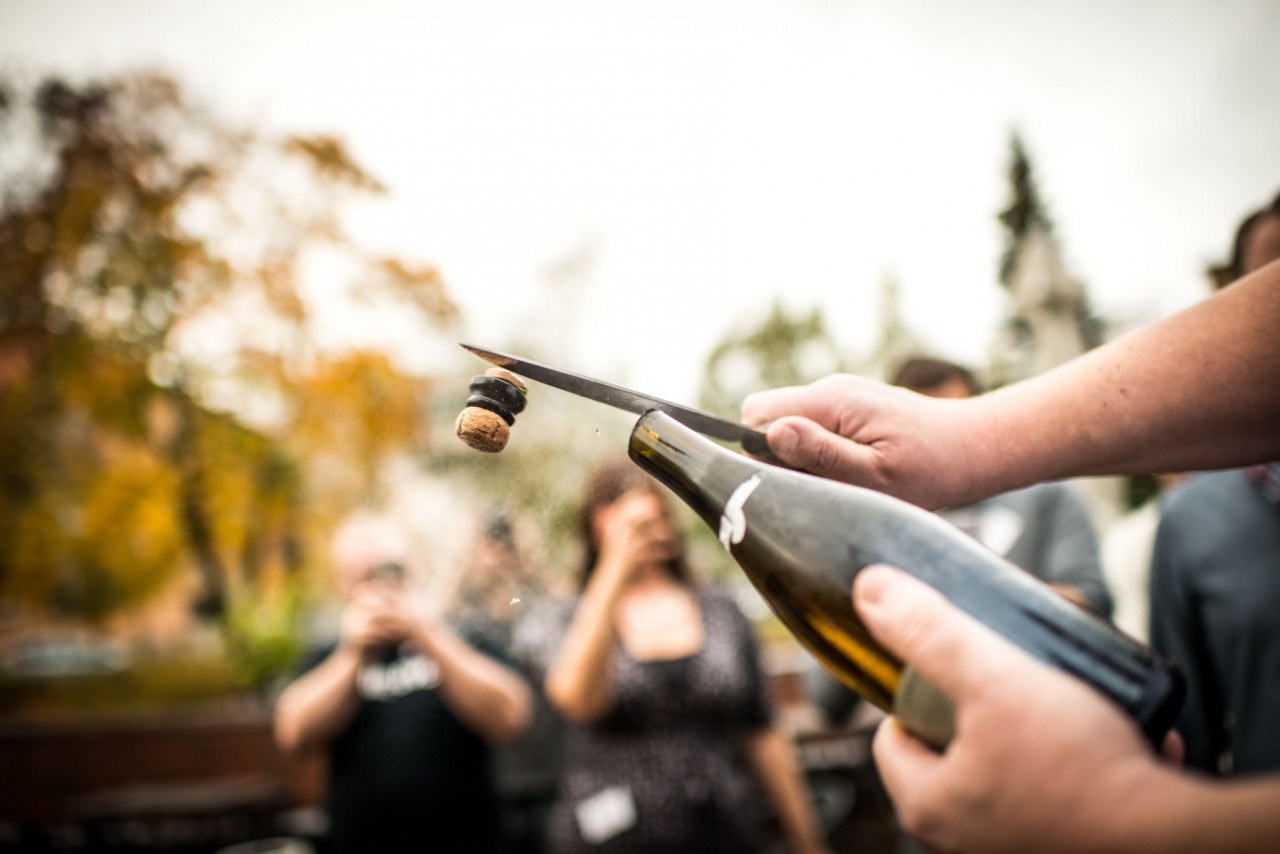 sabrering champagne mousserande vin