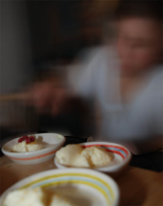 Citronfromage med färska hallon - DinVinguide