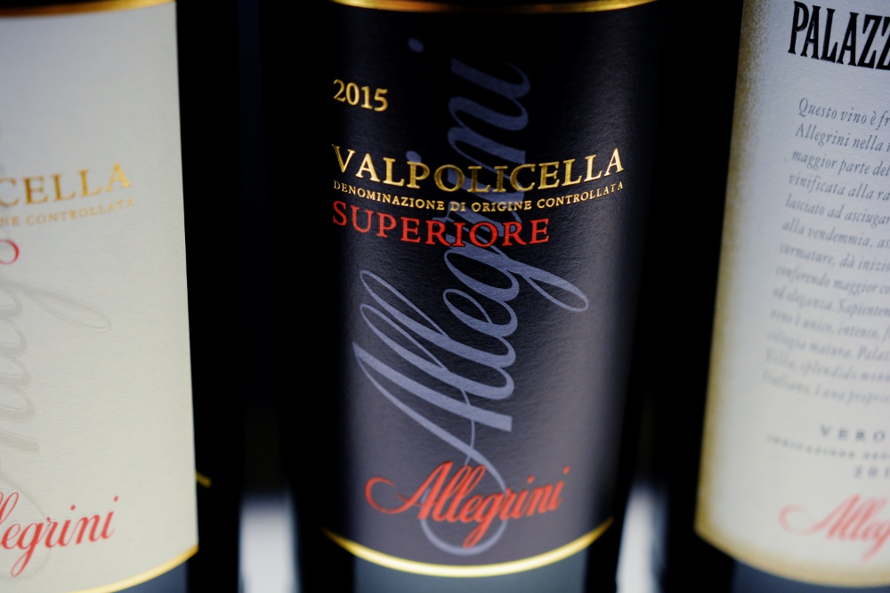 Italienskt rött vin