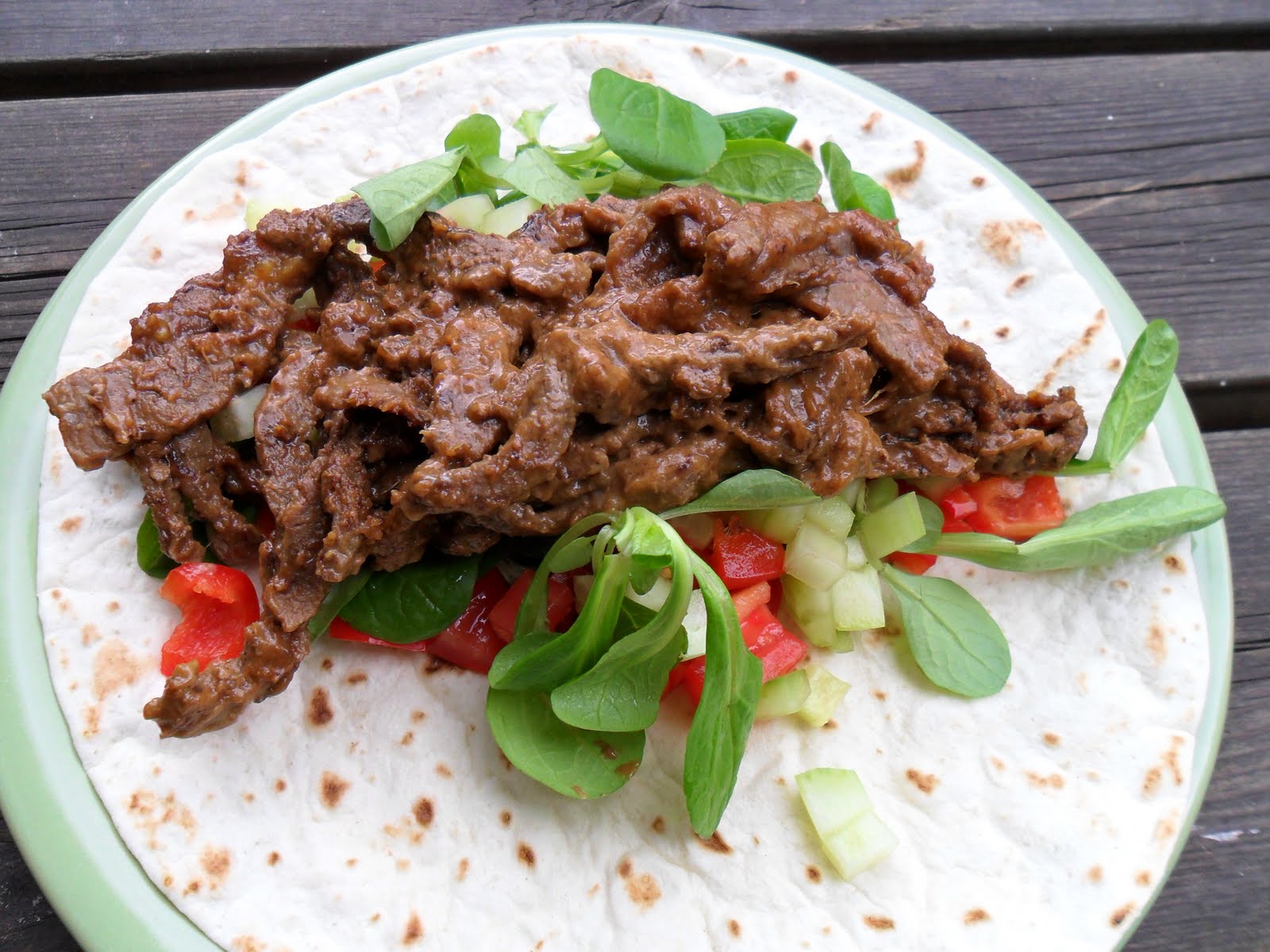 Sataywrap med lövbiff - DinVinguide