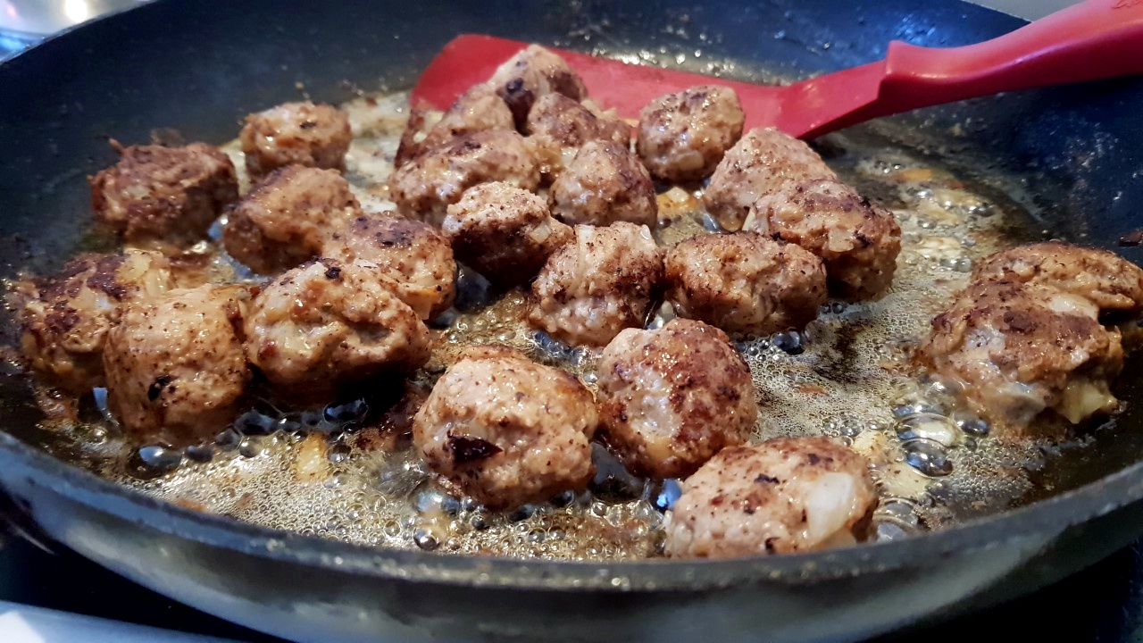 Svenska köttbullar - DinVinguide
