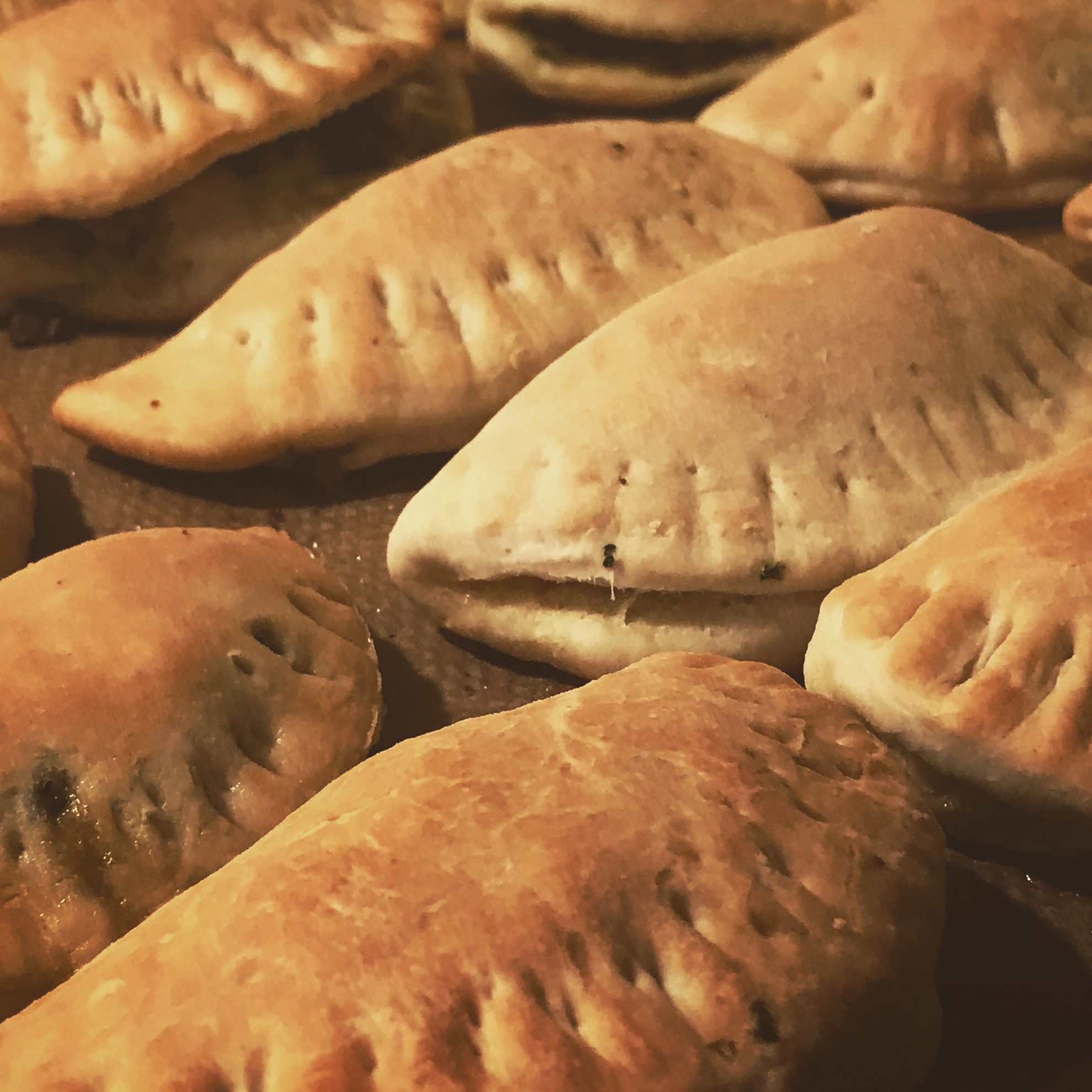 Hemgjorda piroger – luftigt recept med torrjäst och god fyllning
