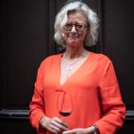 Roodeberg är i stan och blandar vin