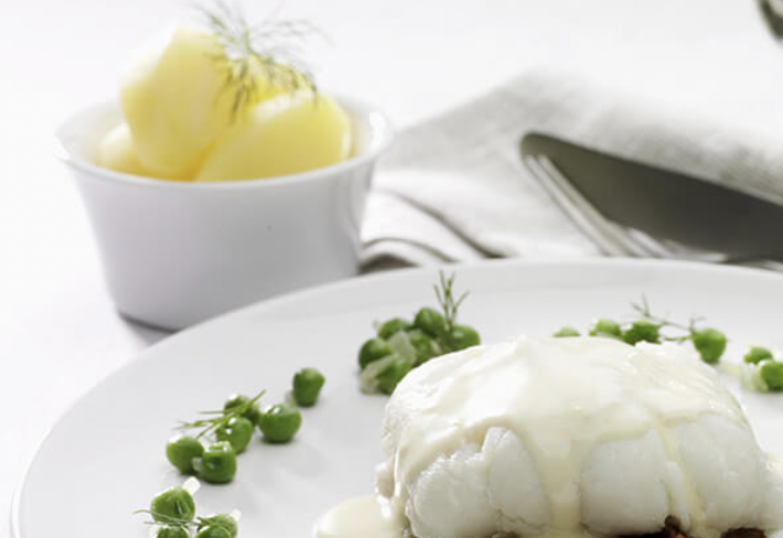 Lutfisk med vitsås - DinVinguide
